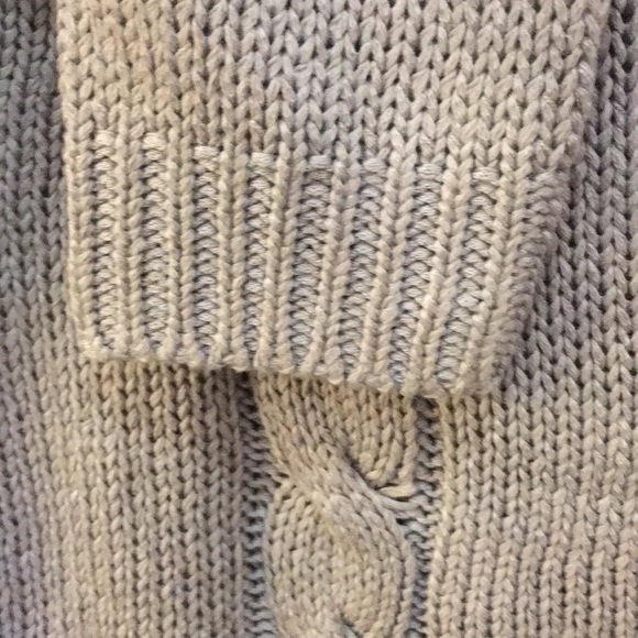 NWT size M Alya long V neck sweater in grey - Picture 5 of 5